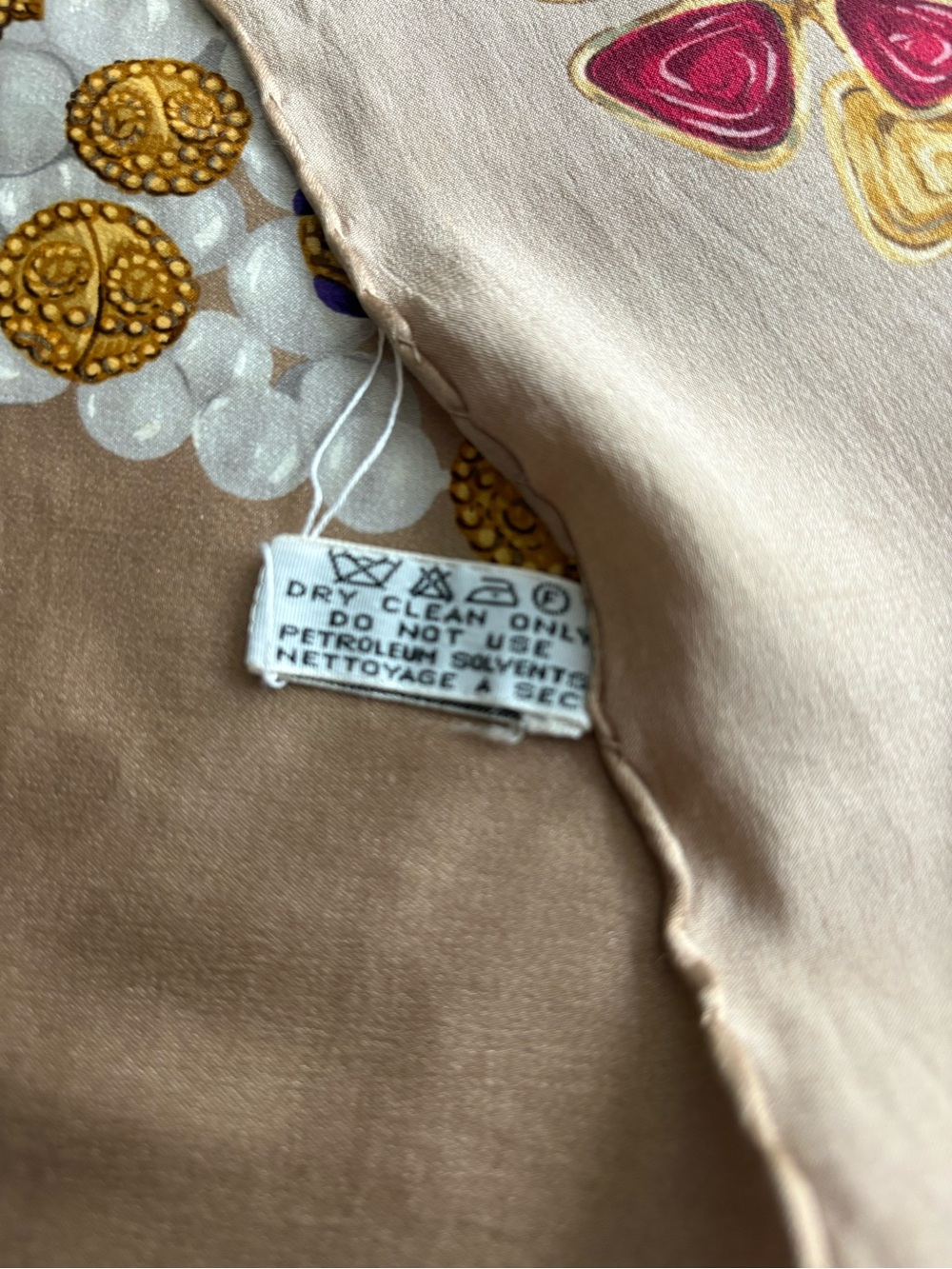 Chanel Vintage Silk Scarf Beige and White Pearl and Jewel Print - Picture 4 of 9